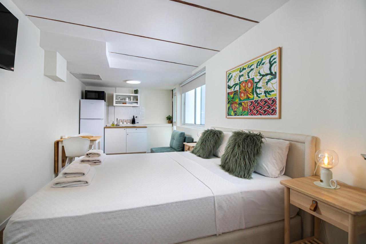 Deluxe Double Room with Extra Bed