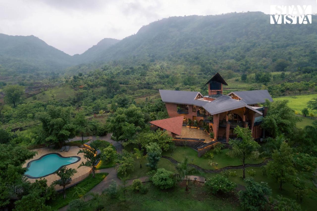 StayVista at Pranah - B&B Karjat