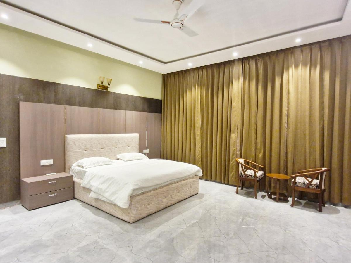 Deluxe Villa