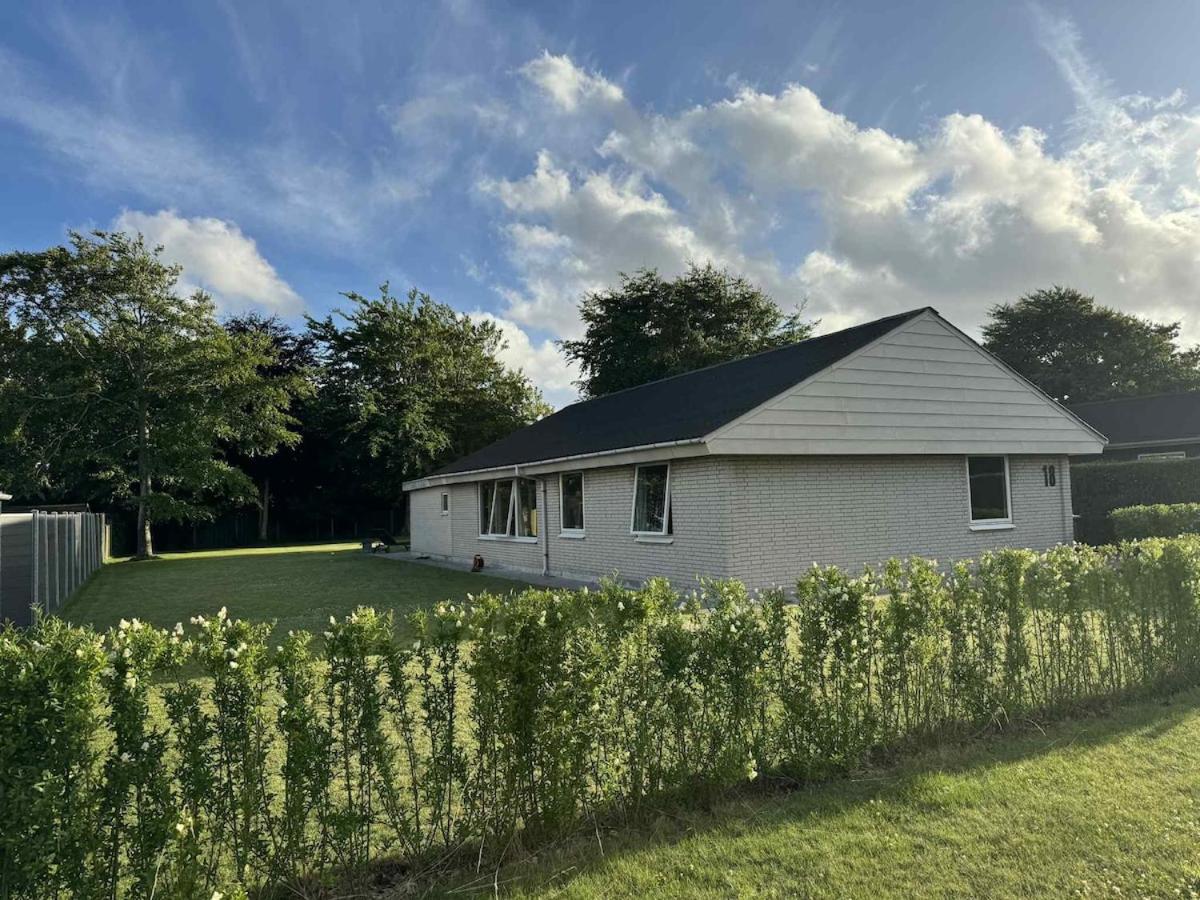 Family house in a quiet area - B&B Ringkøbing
