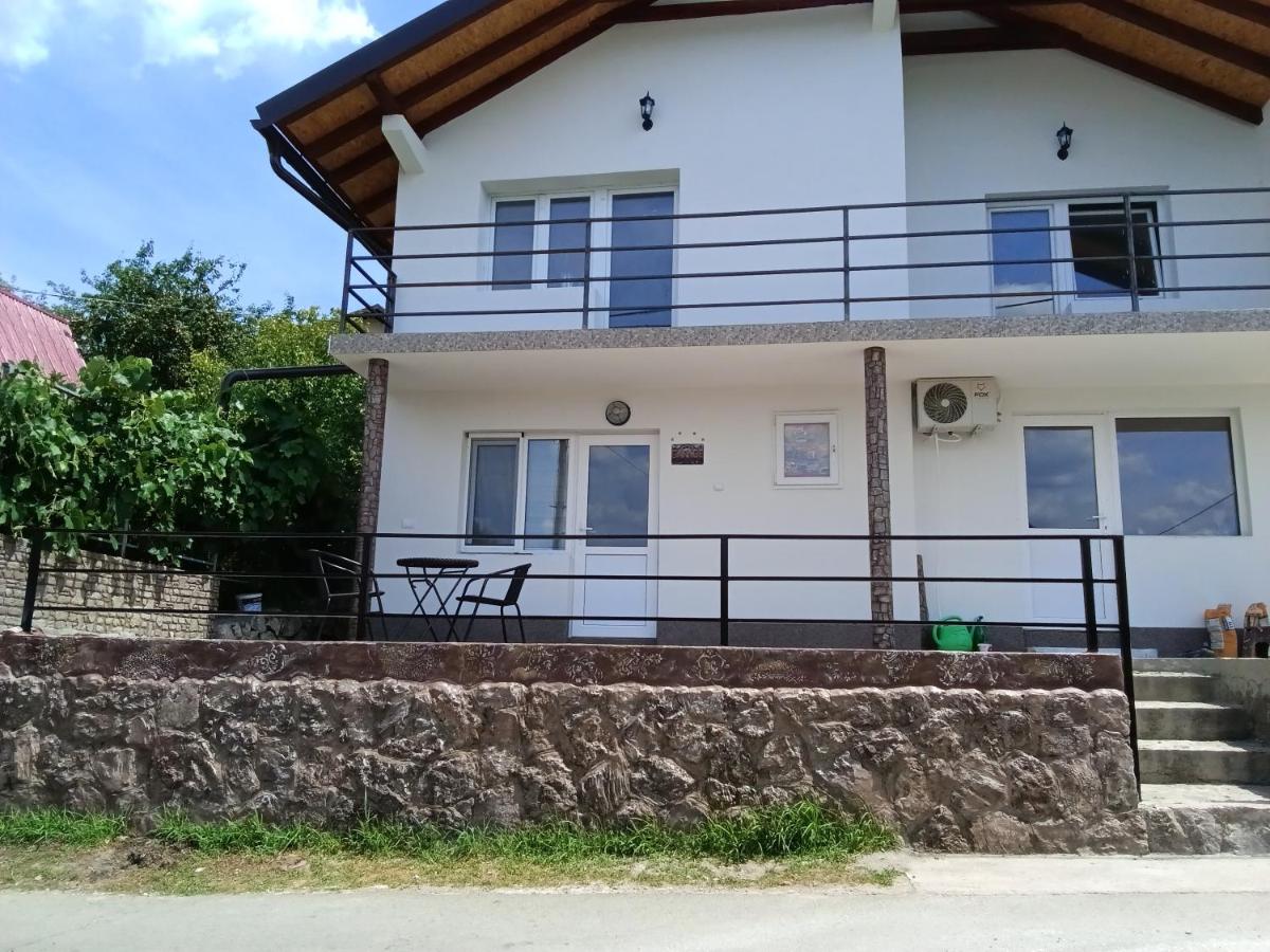 Garage - B&B Donji Milanovac