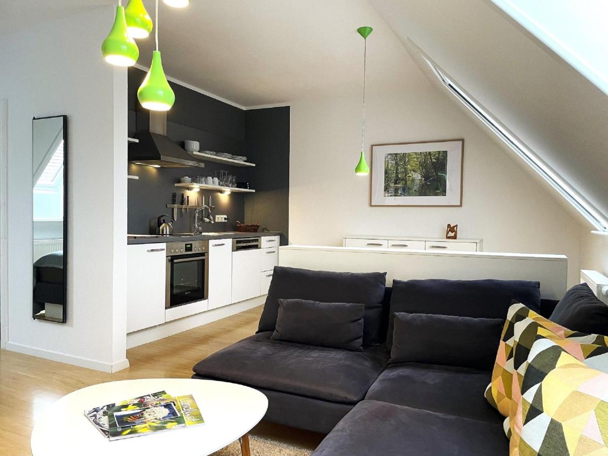 One-Bedroom Apartment with Shower