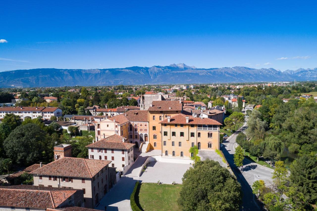 Castello di Porcìa - Residence Agrituristico - Chambres d’hôtes Porcia