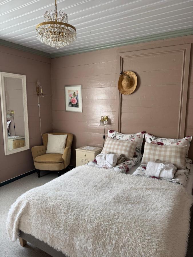 Doppelzimmer mit Gemeinschaftsbad