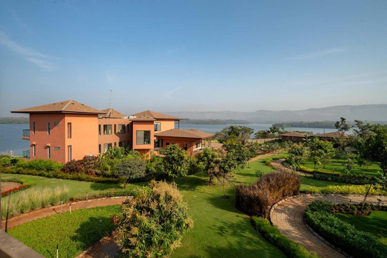 StayVista at Sarvam - Kamshet - B&B