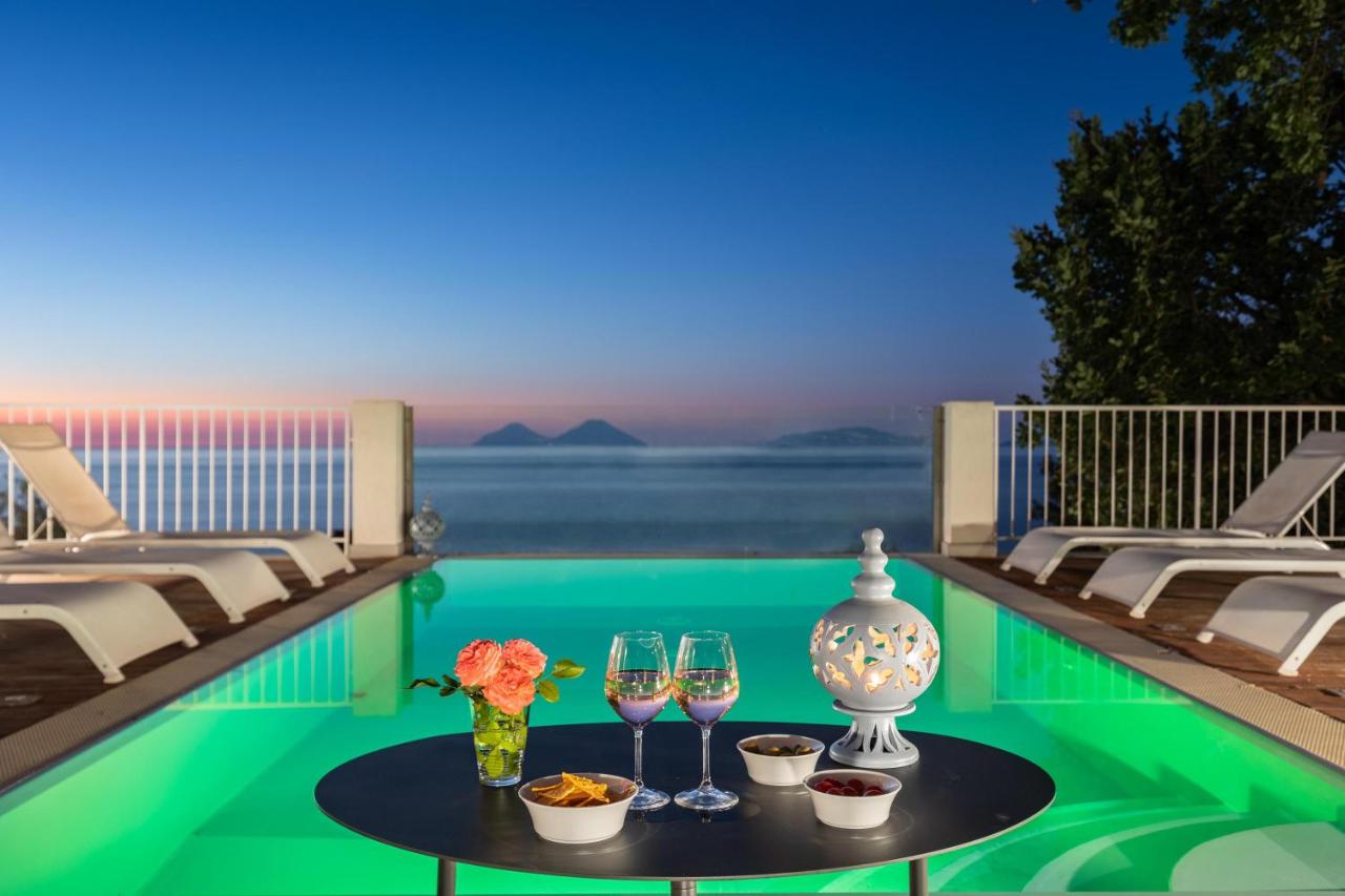 Villa Stellata - Bed and Breakfast Naso