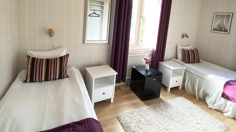 Chambre Lits Jumeaux avec Salle de Bains