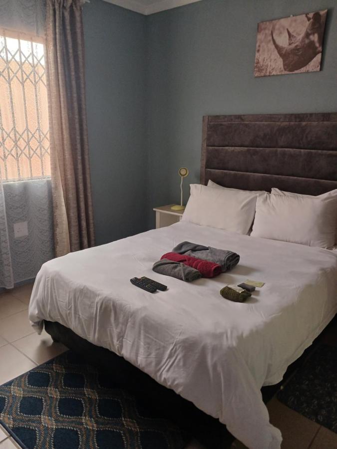 Ikhayalam bed and breakfast - B&B Veeplaas