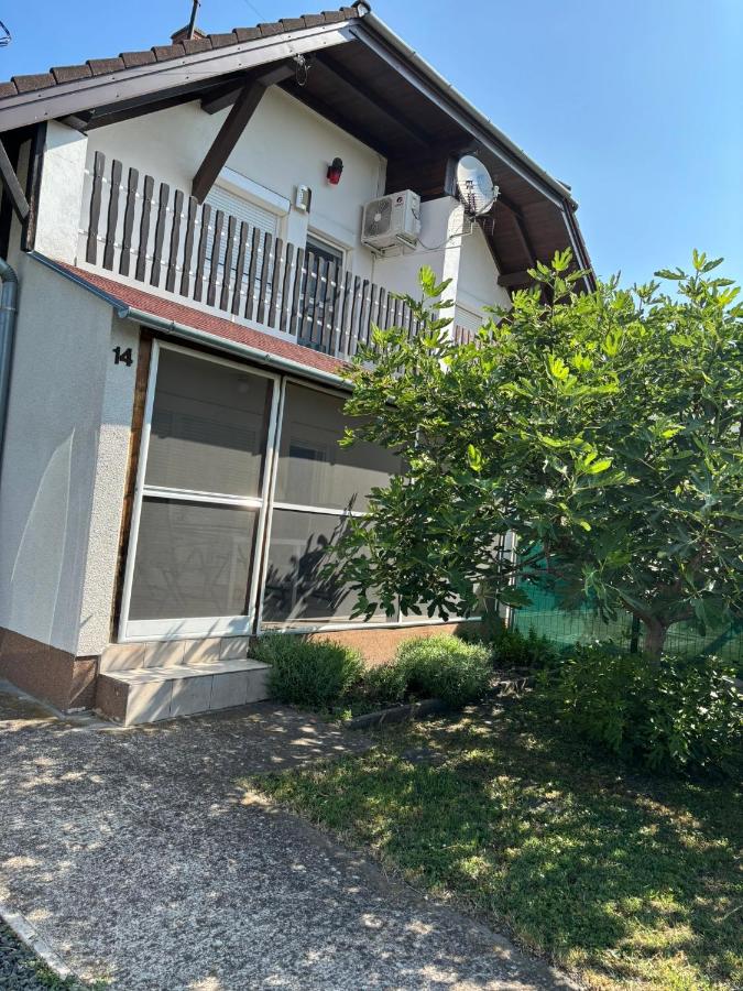 Fekete Szakáll Nyaraló - B&B Balatonkeresztúr