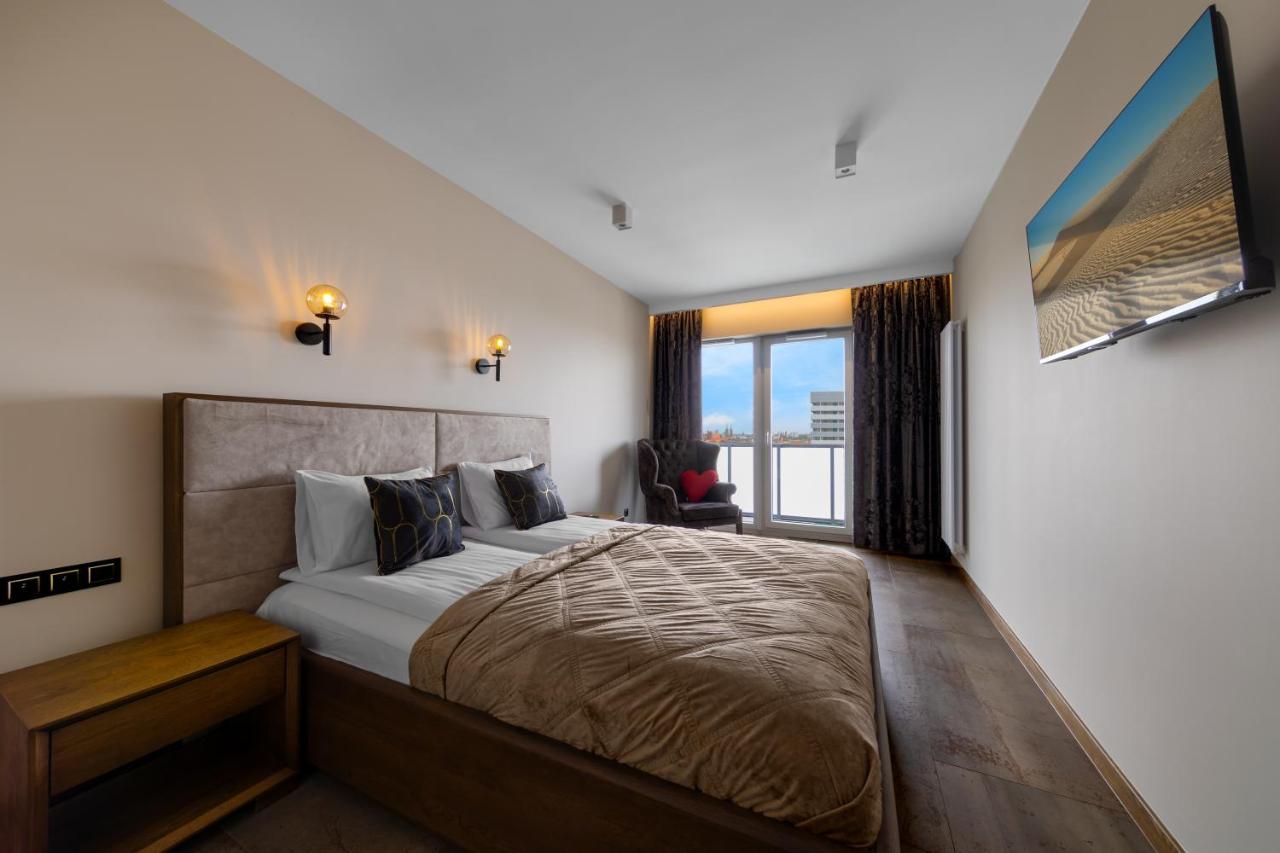 One-bedroom Deluxe Apartment with Balcony and River View