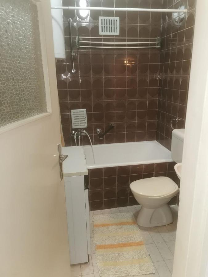 Three-Bedroom Apartment with Balcony
