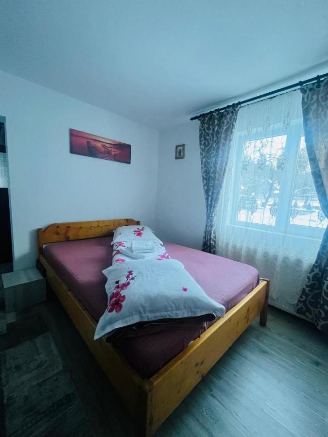 Casa Ovidiu - B&B Pojorâta
