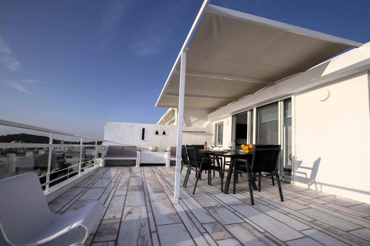Luxury penthouse with stunning riviera view by GHH - B&B Atenas