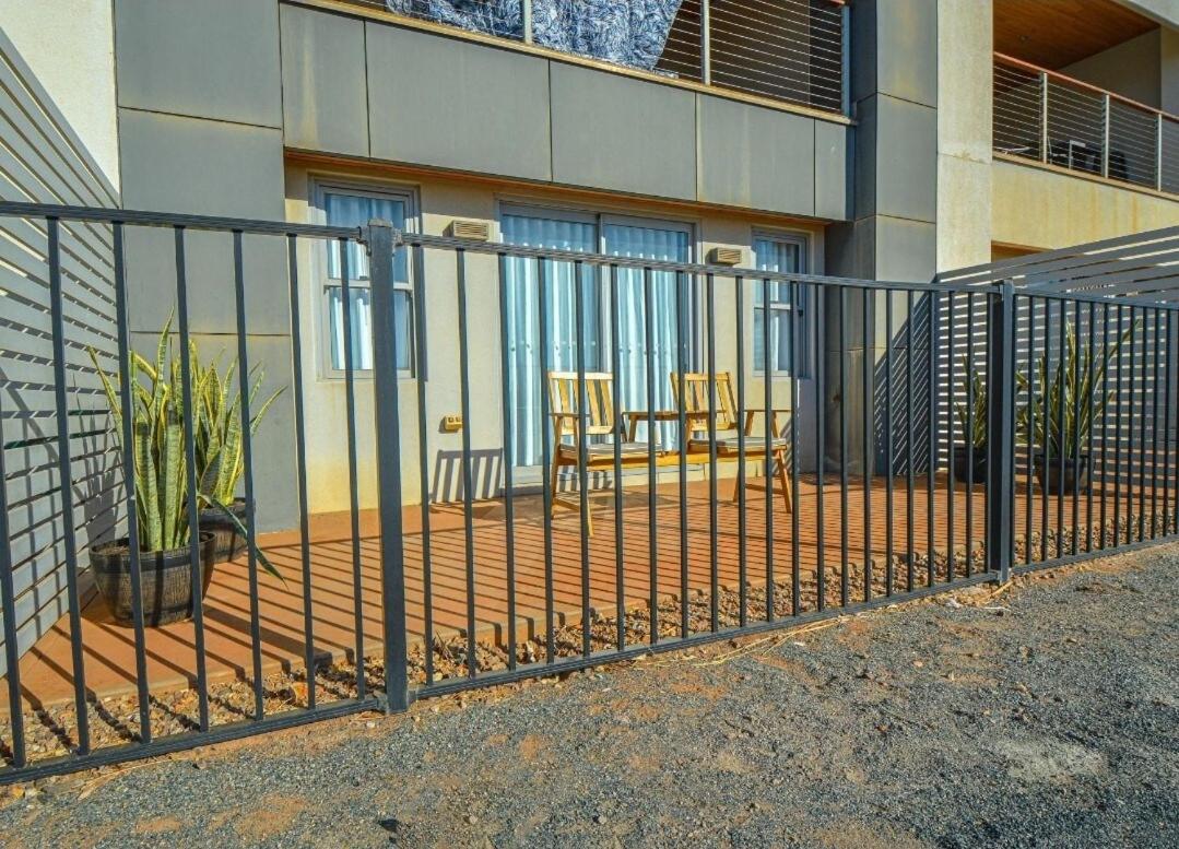 Oceanfront Executive Suite with Office & Wifi - B&B