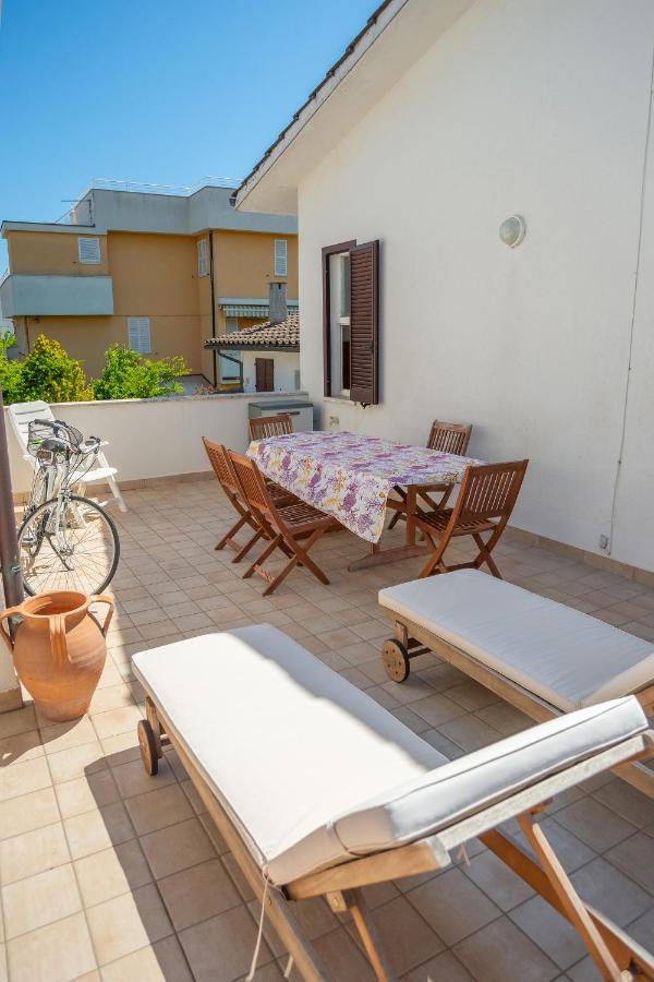 Comodo Trilocale vicino al mare - B&B Marcelli