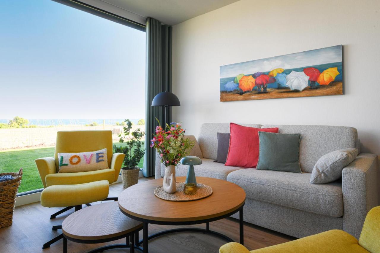 Lykke – Traumhafte Ferienwohnung mit Garten und Meerblick in erster Reihe! - B&B Isla de Fehmarn