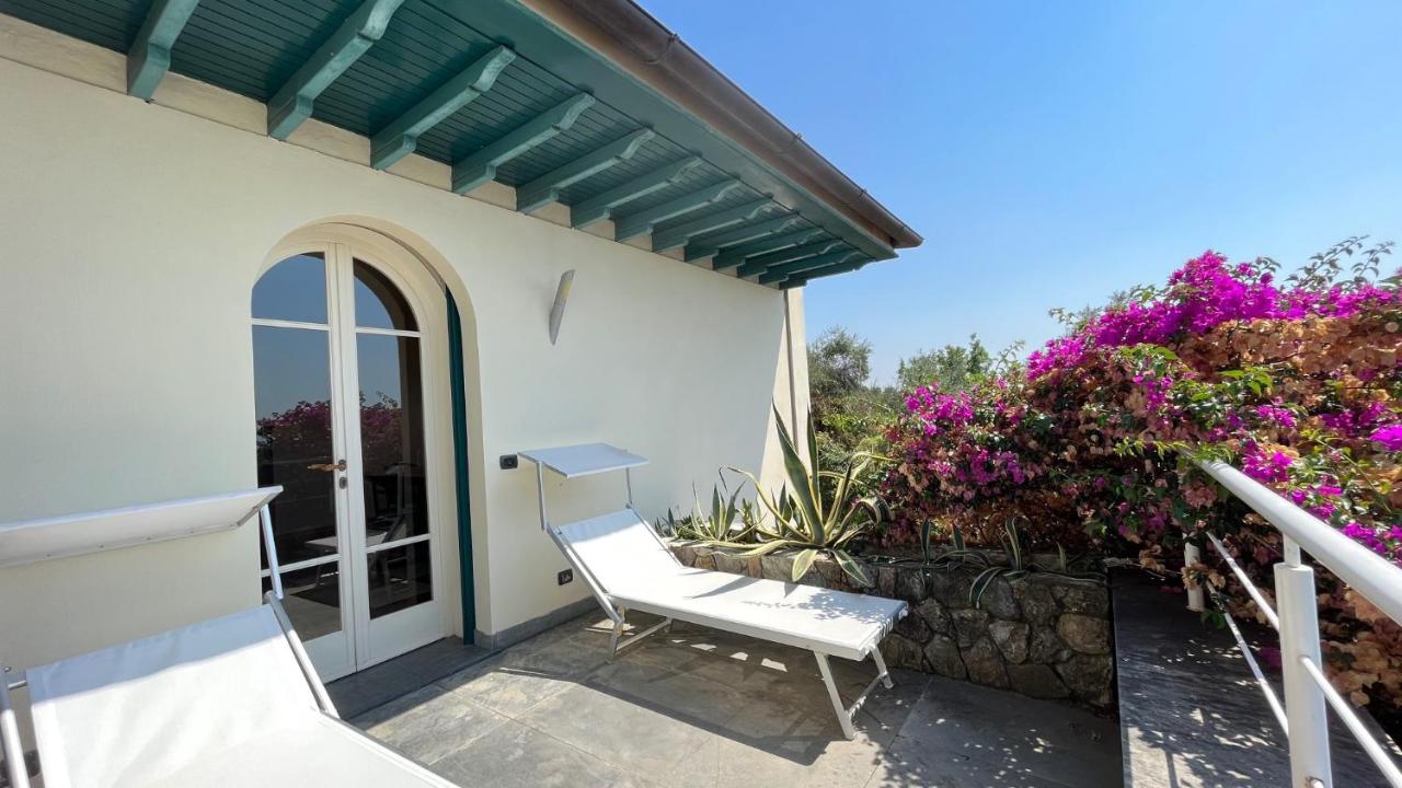 Villa Bianca Luxury & Prestige - Bed and Breakfast Massarosa