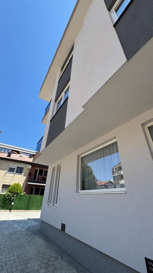 Kaneo Central Apartments - B&B