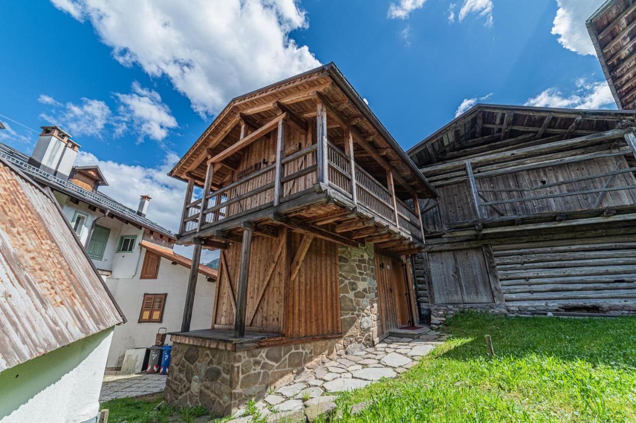 The Love Chalet - B&B Falcade