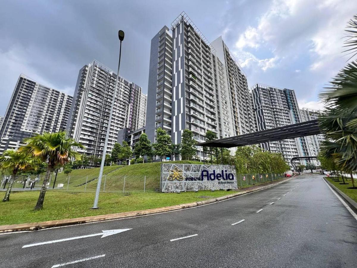 JAMBAK Homestay x Adelia - B&B Kajang