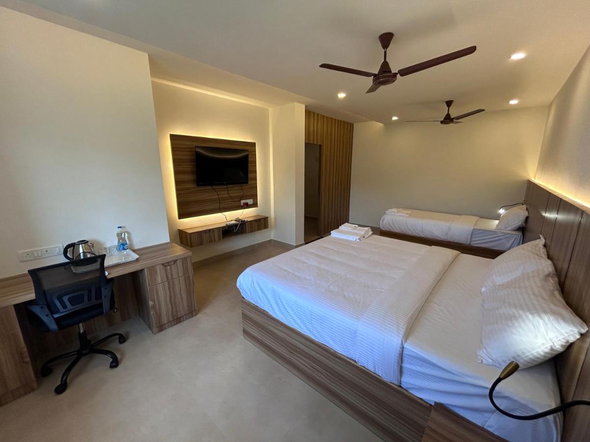 Executive Triple Room