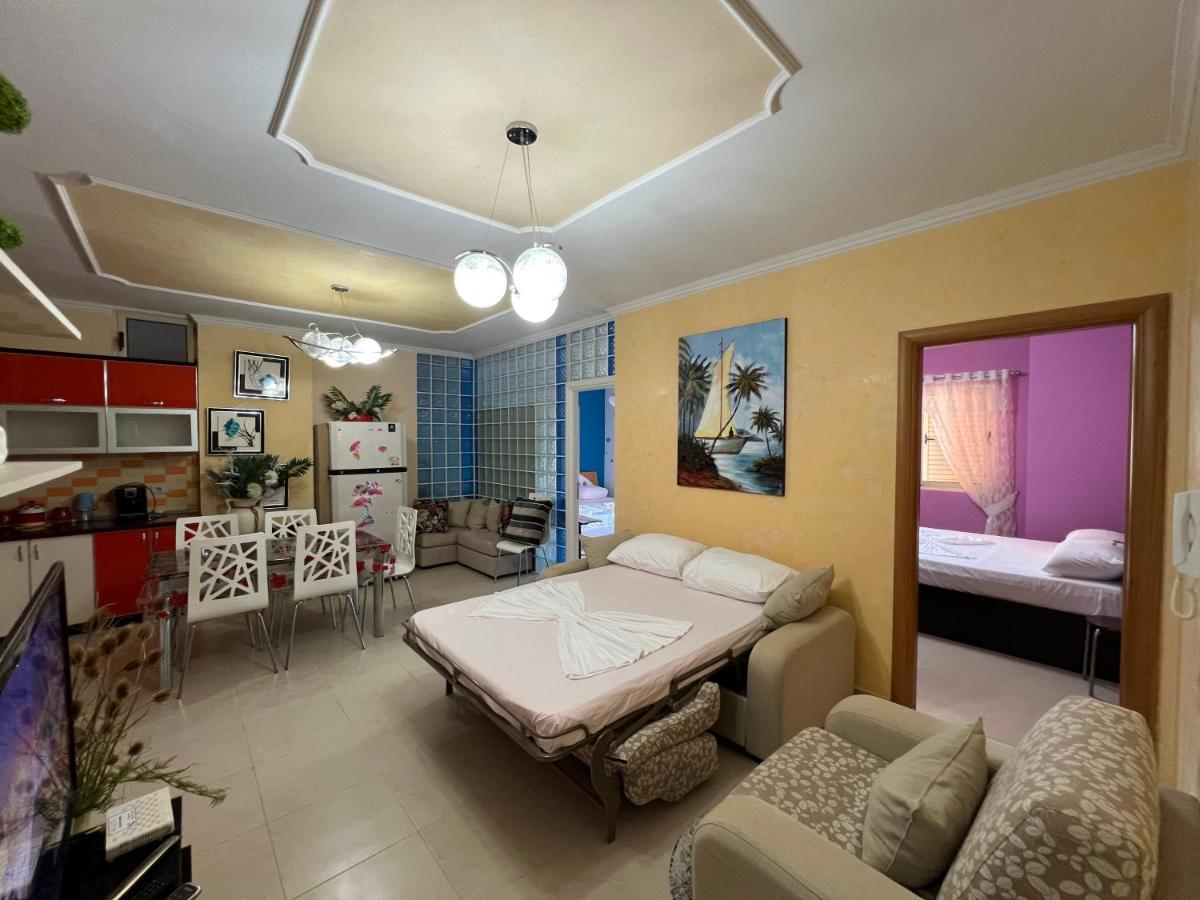 Two-Bedroom Apartment with Mountain View