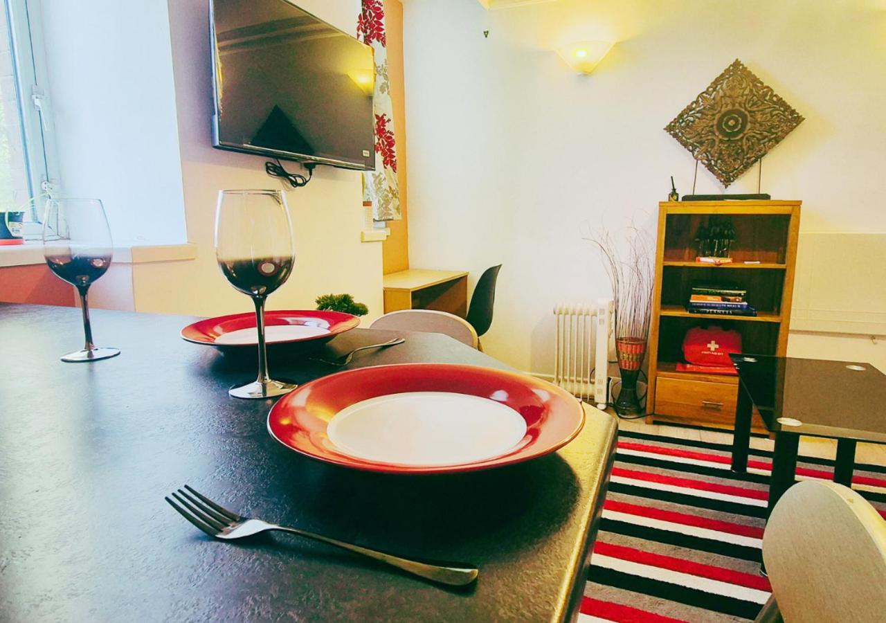 Bright and Cosy 1BR Flat w Balcony and Free Parking - B&B