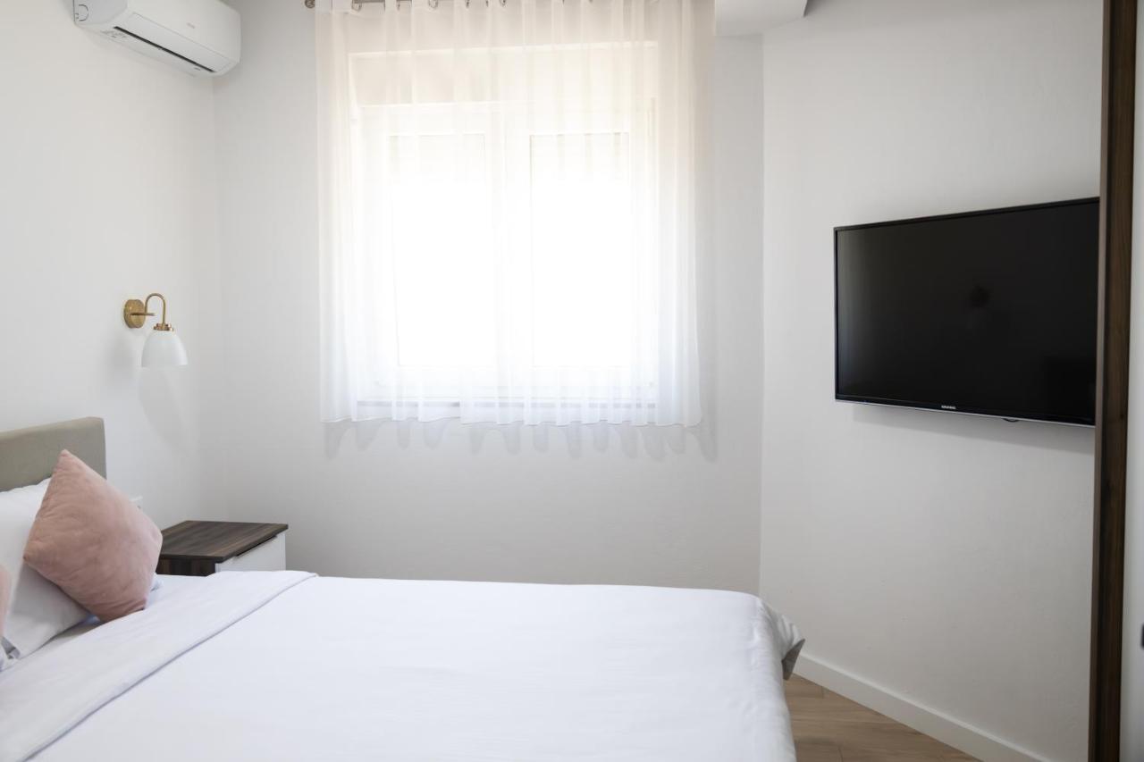 Appartamento con 1 Camera da Letto, Balcone e Vista Mare