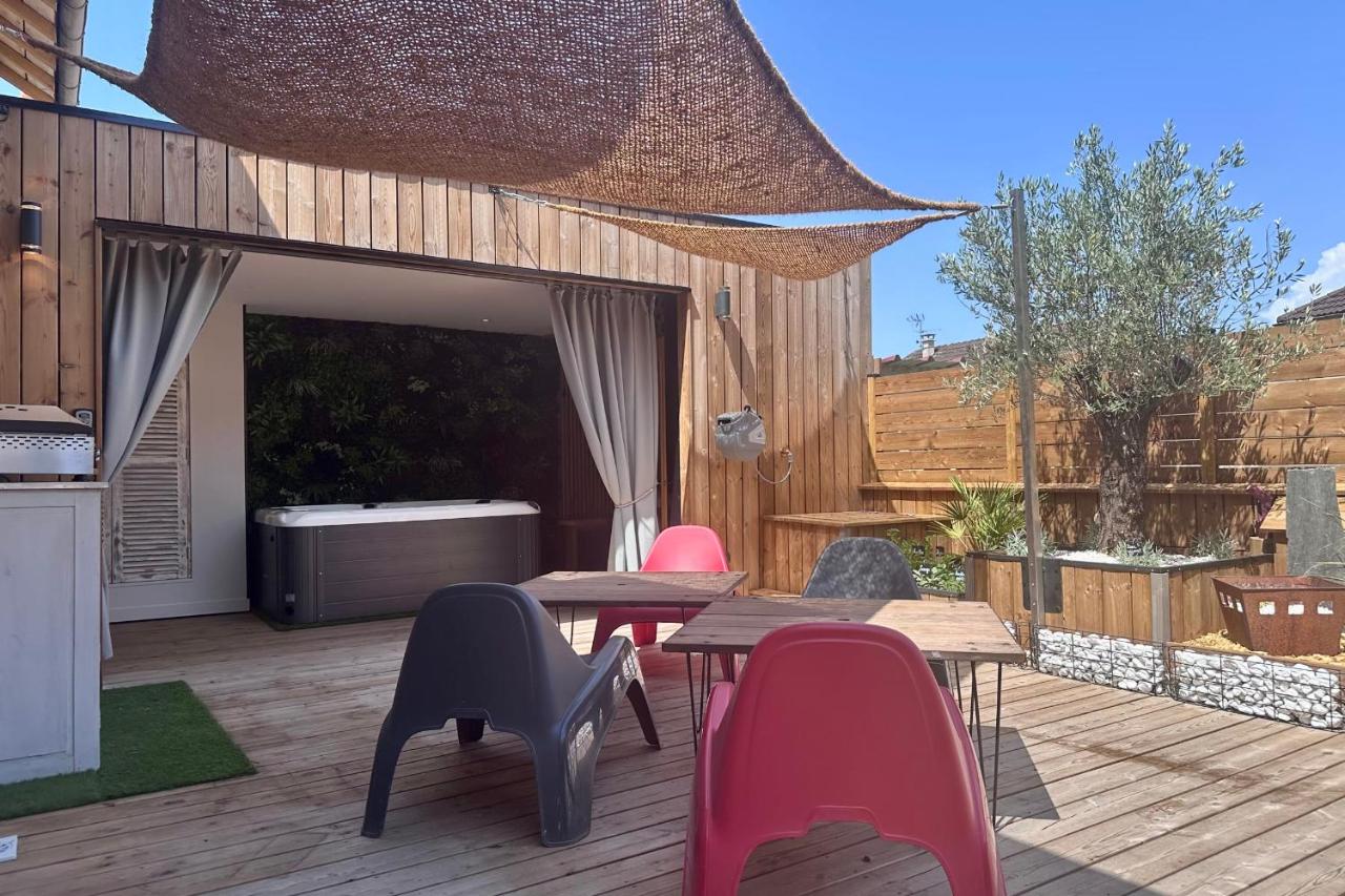 Villa Sirey & SPA - Design - Centre-ville - Jacuzzi & Sauna - B&B