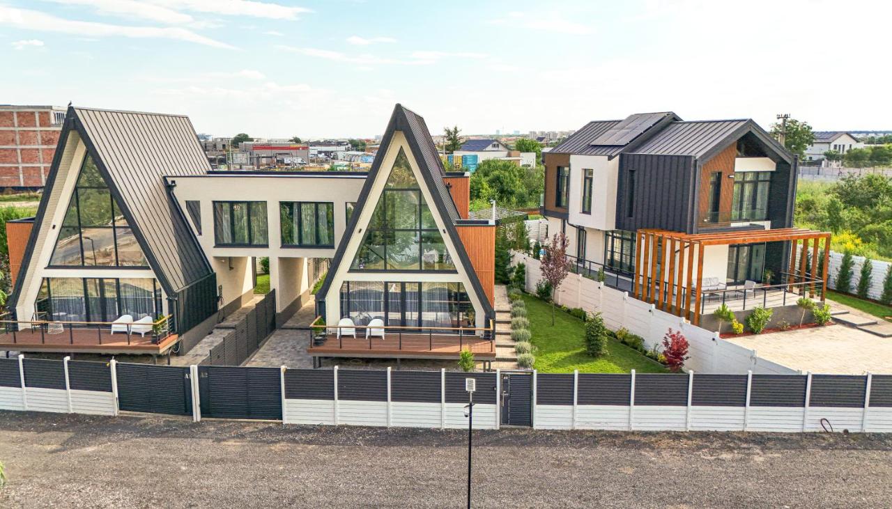AGrey frame Residence Villas - B&B