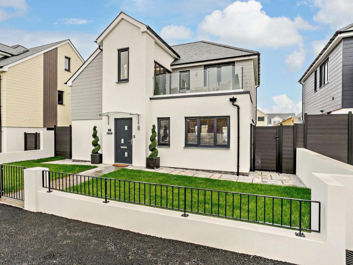 3 Bed in Westward Ho 93154 - B&B