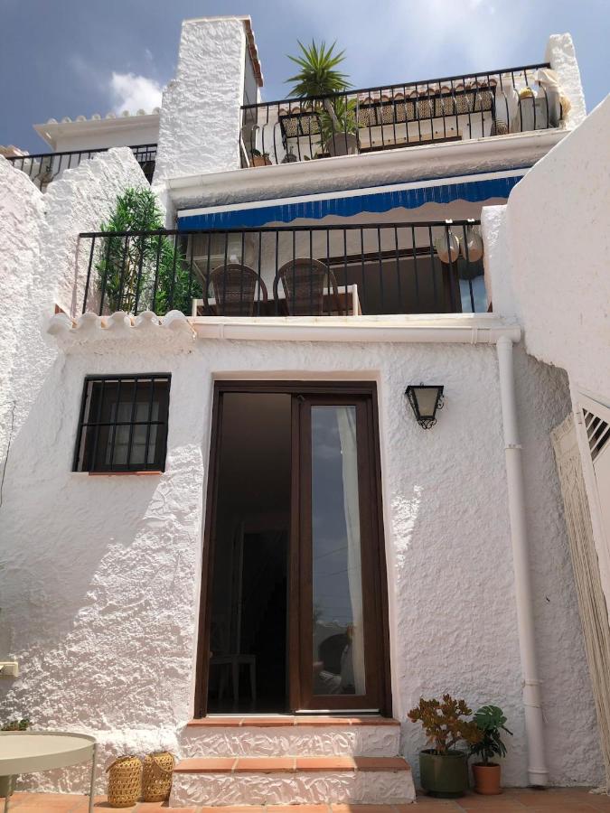 Cozy house with sea view, garden & pool - Chambres d’hôtes Nerja