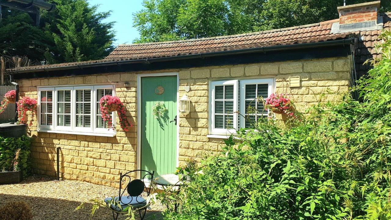 Stylish Open Plan Guest House 400sq ft Rutland - B&B