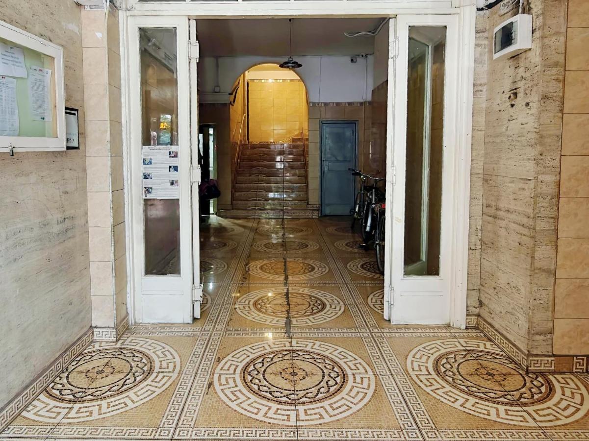 Old Town cozy apartments Brătianu - Pumo Properties - B&B