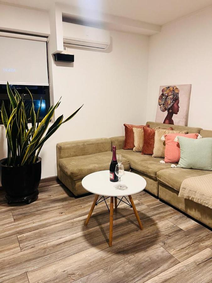 Monterrico Polo Aparts #3 - Dpto con AC a una cuadra Embajada de USA - Ferienwohnung Lima