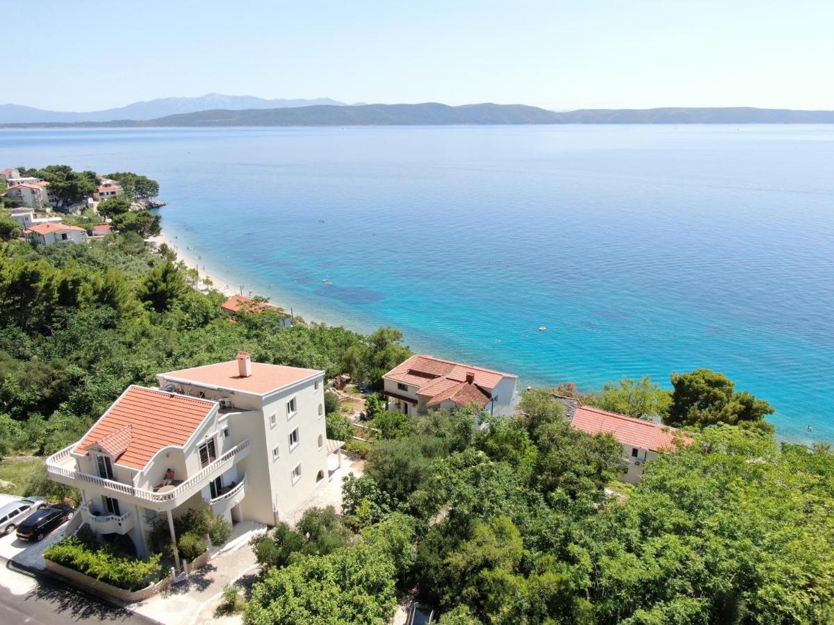 Beach Apartments Villa Holiday - B&B Živogošće