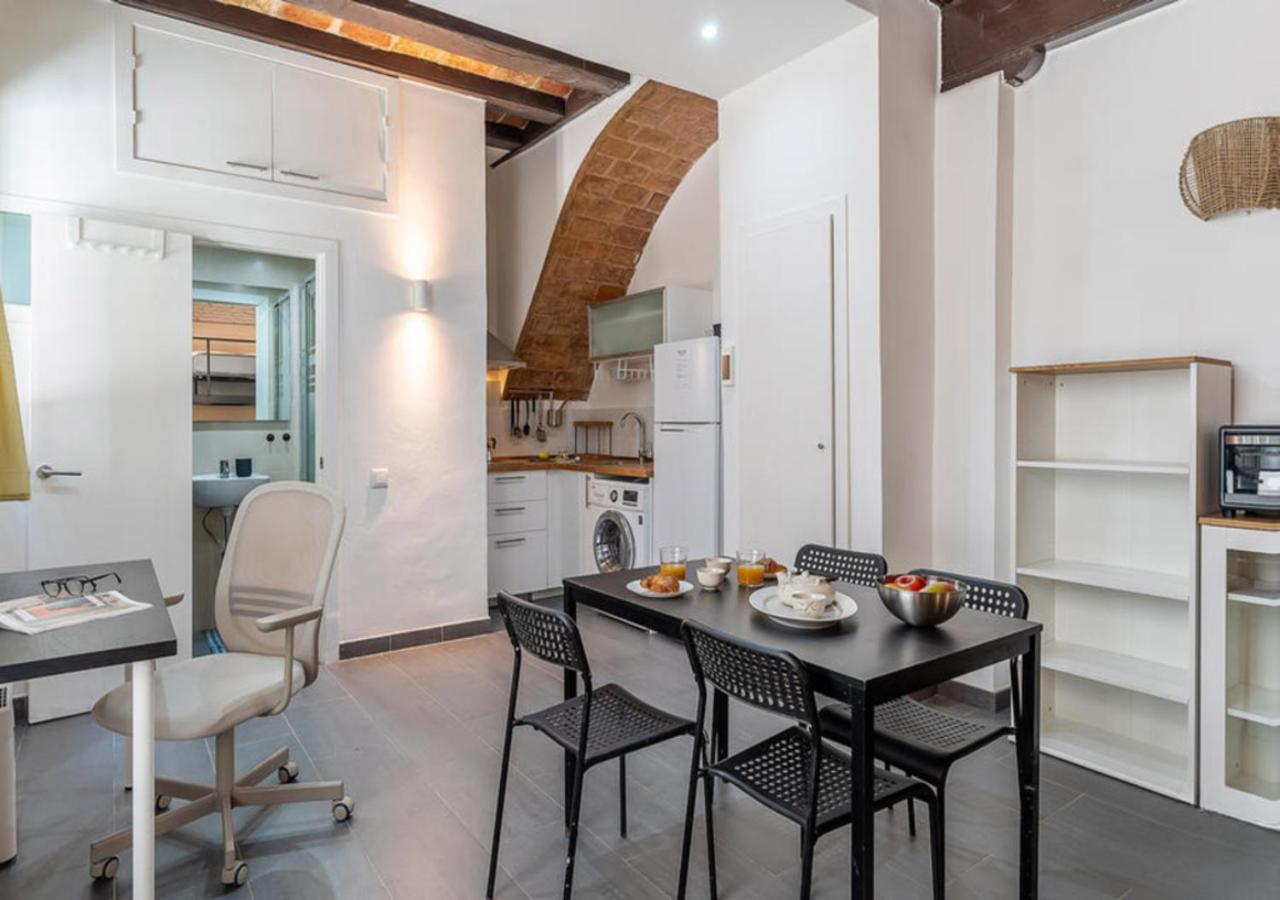 Barceloneta Amazing Flat - Bed and Breakfast Barcelona