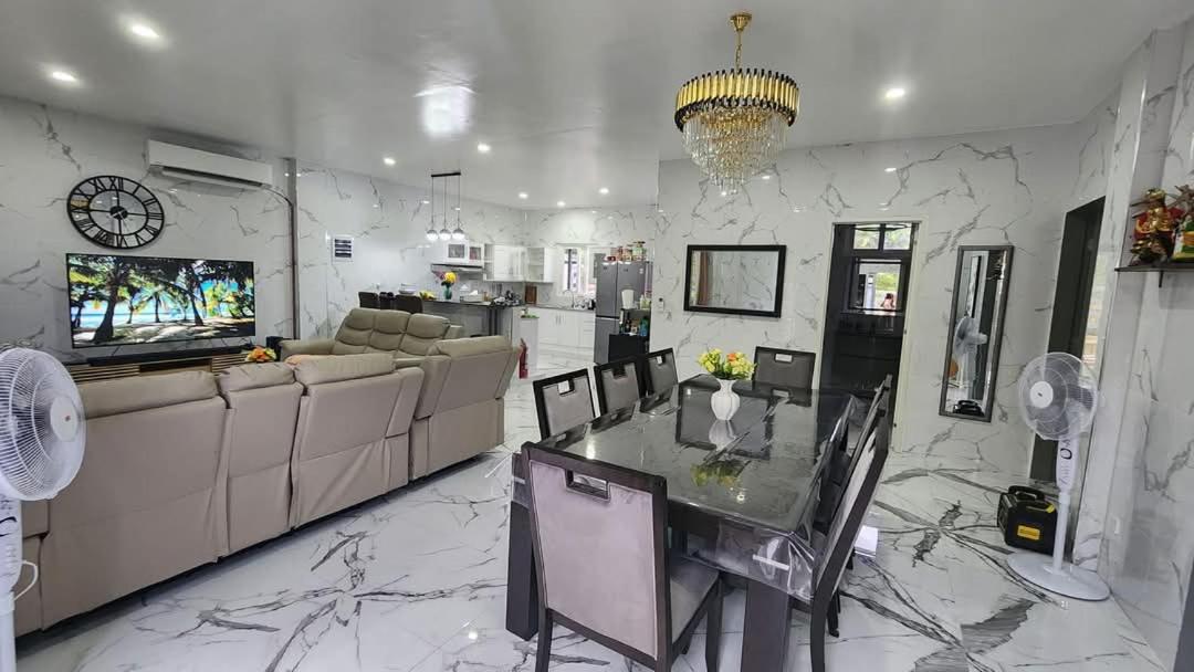 Stargazers Luxury Condo Complex apartments - B&B Ocoy