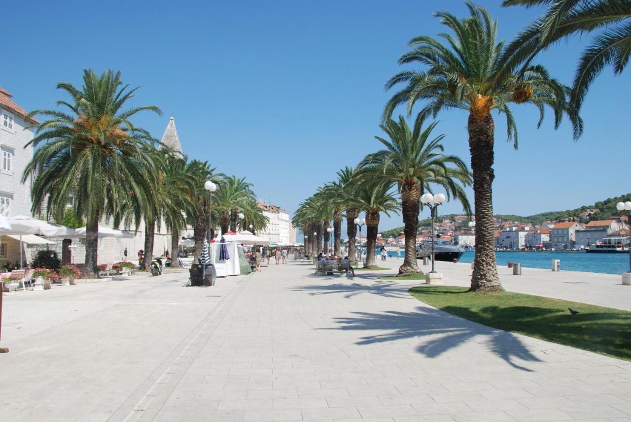 Apartments Mirjana - Ferienwohnung Trogir
