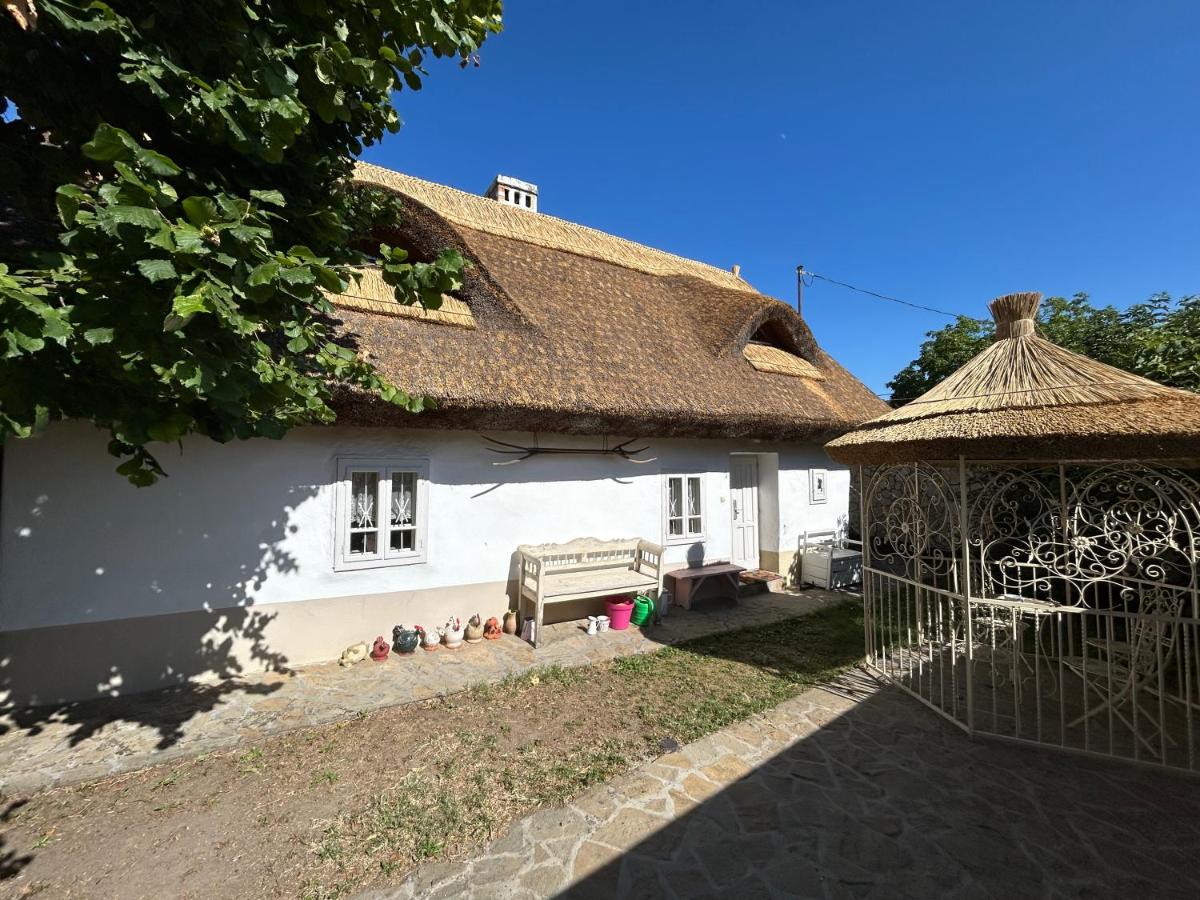 Rozsa Ház - Rose Cottage - Chambres d’hôtes Szigliget