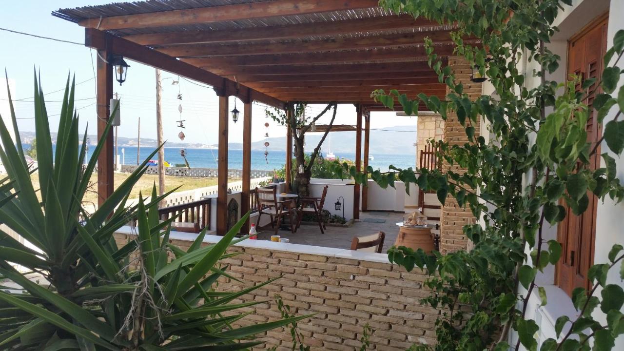 Medousa - Bed and Breakfast Adámas