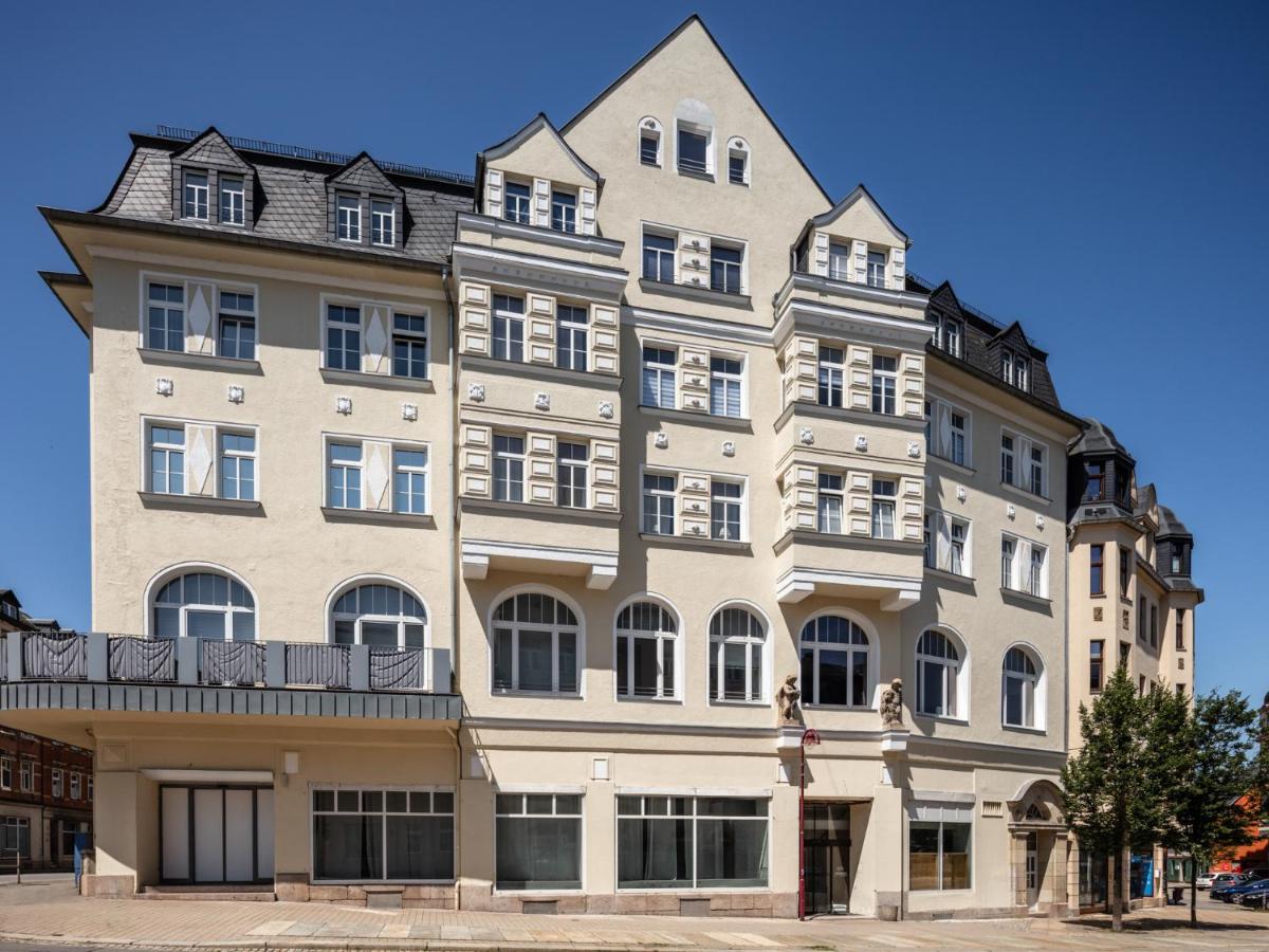 NEU! City-Loft-Apartment im Goethe Palais I 5P I Lift I Parkplatz I Zentrum I Helios - B&B