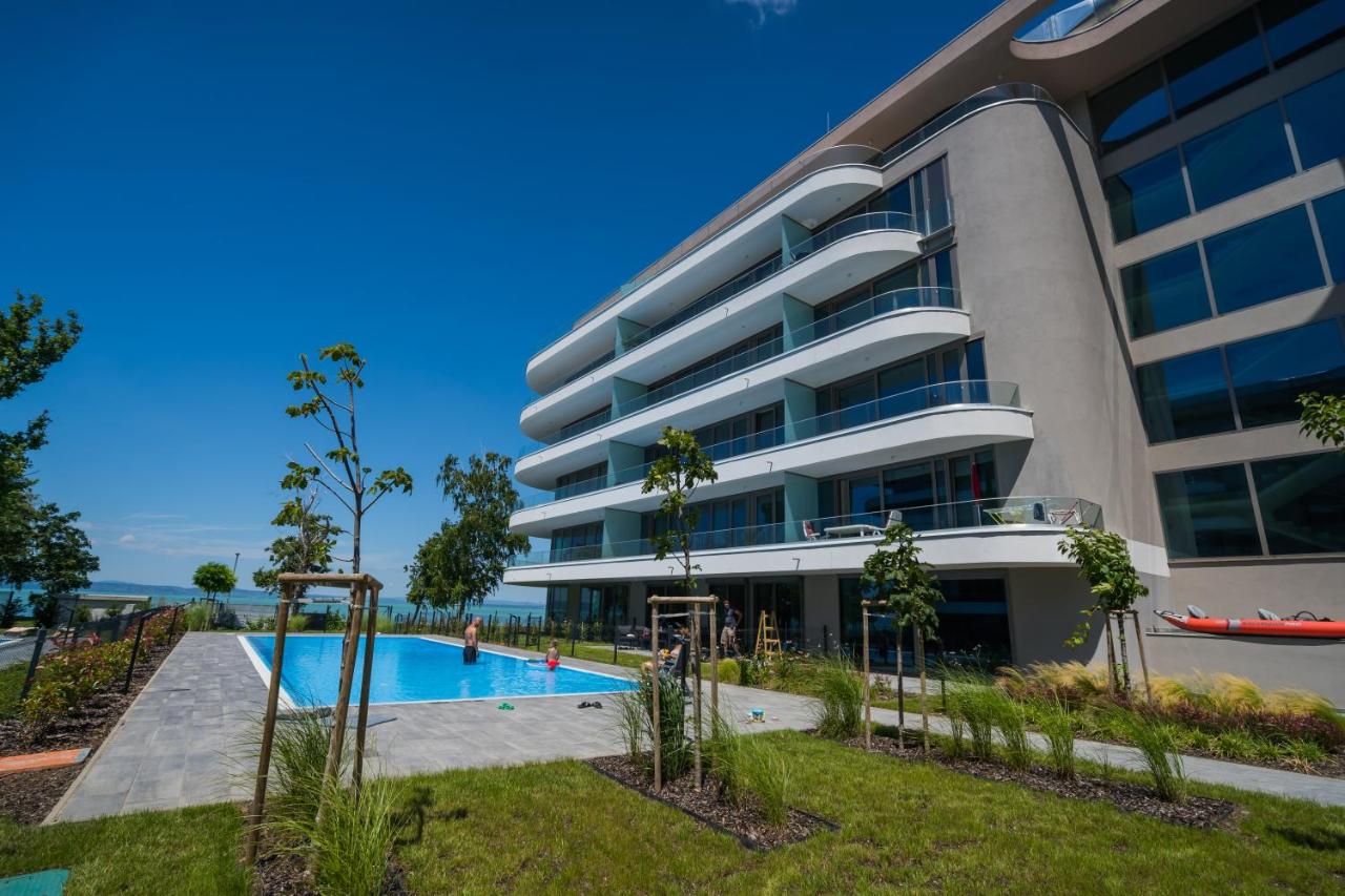 MyFlat Wave Gold Premium II - B&B Siófok