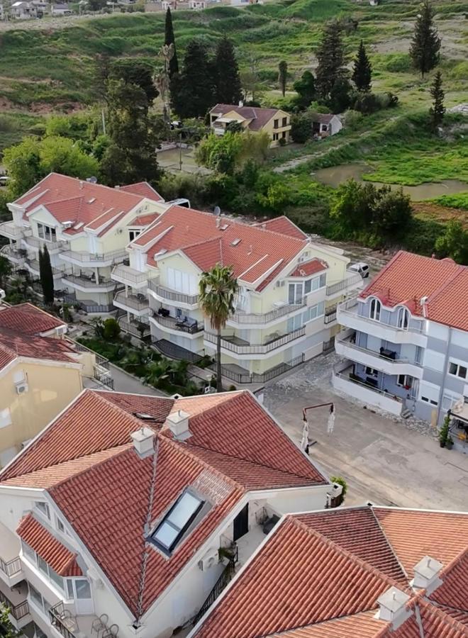 NVD 3 bedroom - 8 sleeper - B&B Ðenovići