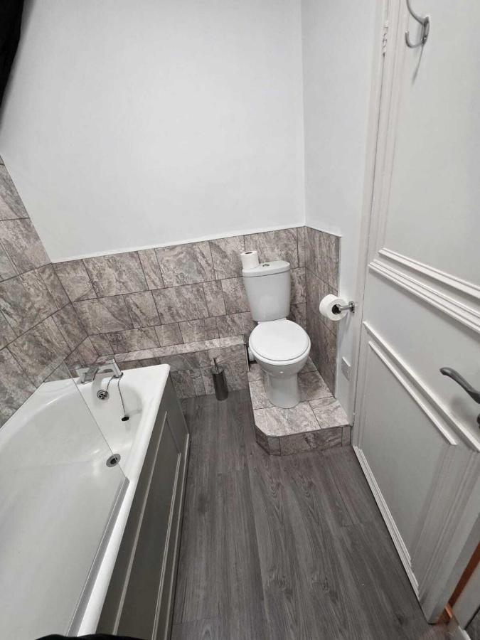 Chambre Triple avec Baignoire