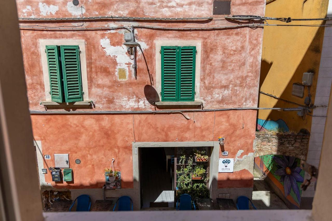 La Casina di Gallurì 17 - Chambres d’hôtes Poggibonsi