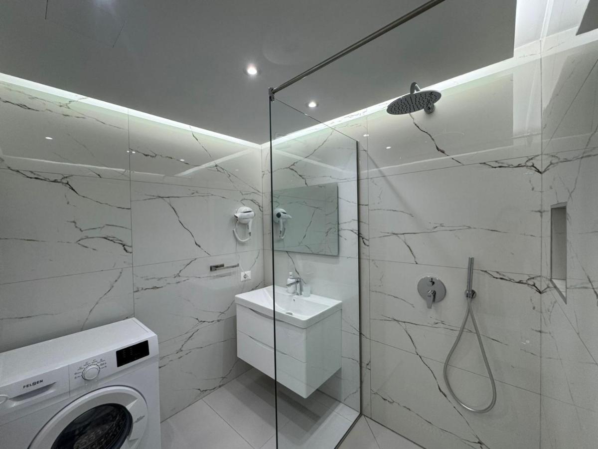 Willson Apartments - Bed and Breakfast Tirana