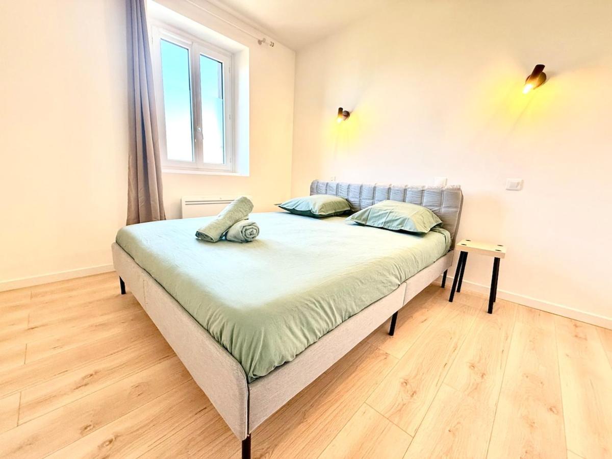 Cocon lumineux - direct Geneva - Gare Bellegarde - B&B