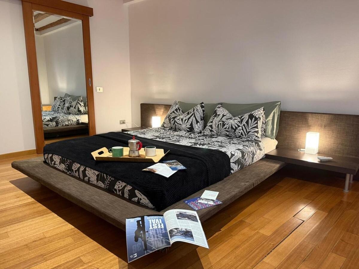 Casa Molly - Historic Centre Piazza Unità - B&B