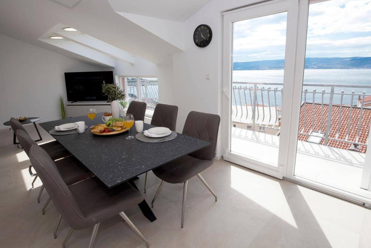 Two apartments "Cvita" with seaview and balcony - B&B